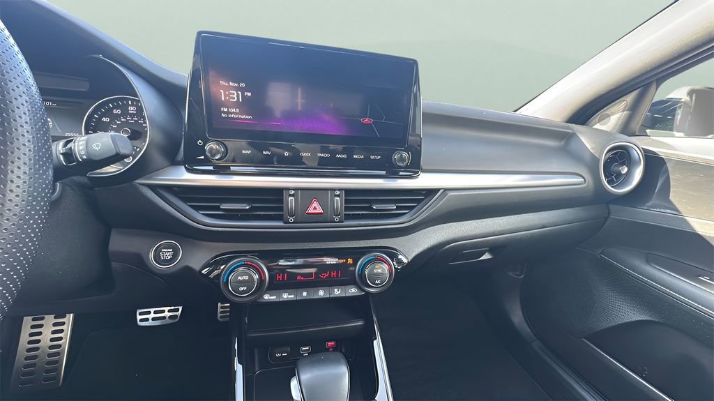 Used 2023 Kia Forte GT-Line w/ GT-Line Technology Package image 19