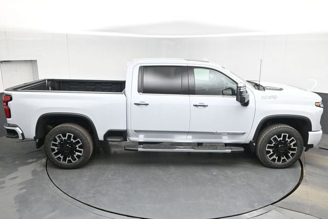 New 2026 Chevrolet Silverado 2500 High Country w/ High Country Premium Package AWD/4WD image 45