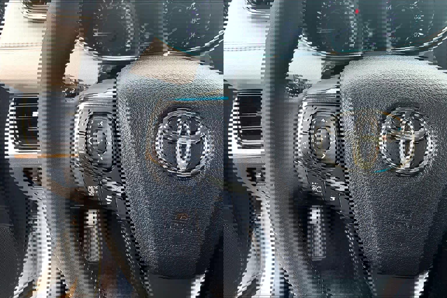 Used 2015 Toyota Avalon XLE Touring image 24