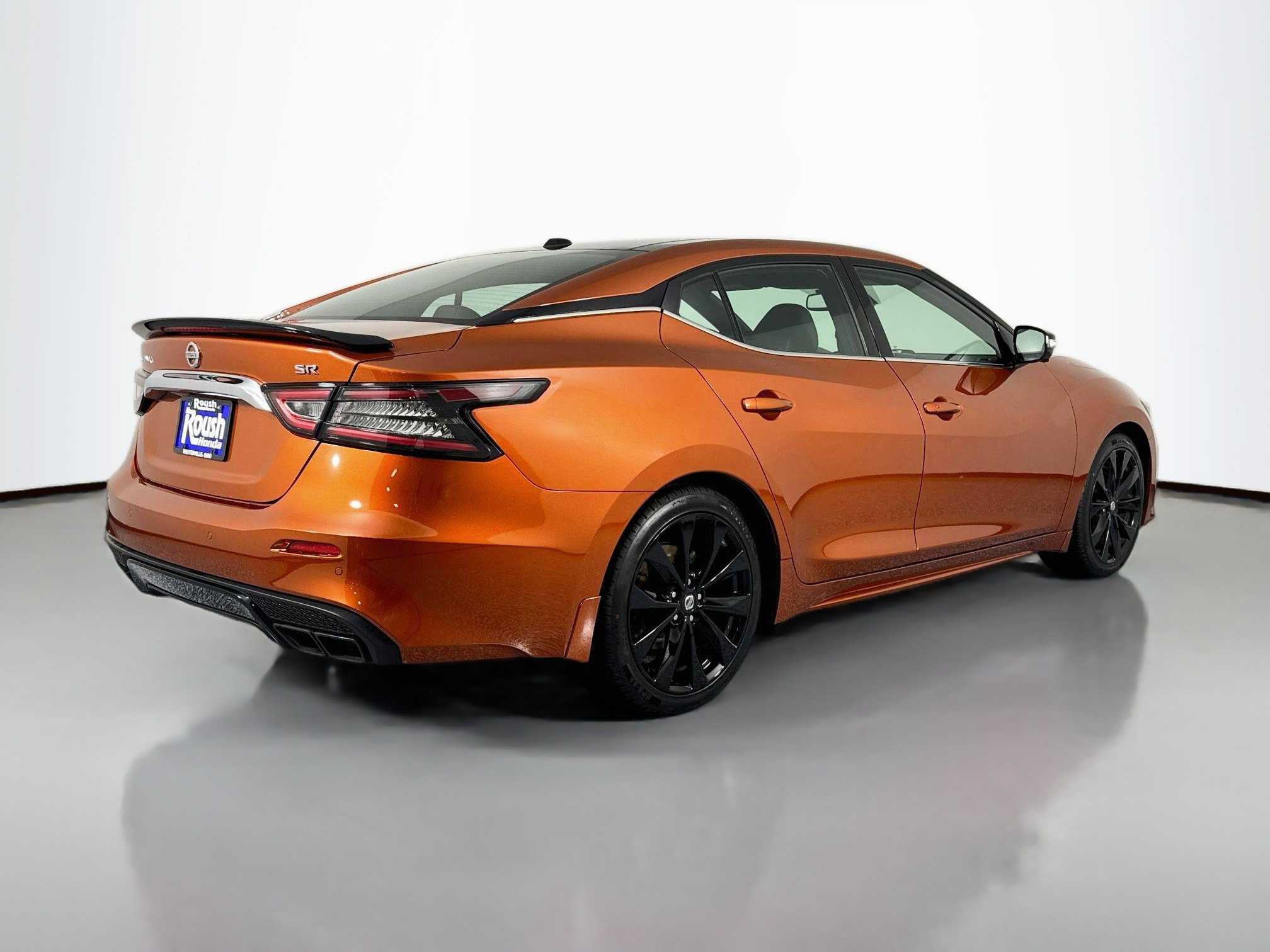 Used 2020 Nissan Maxima SR w/ Sport Mat Group FWD image 5