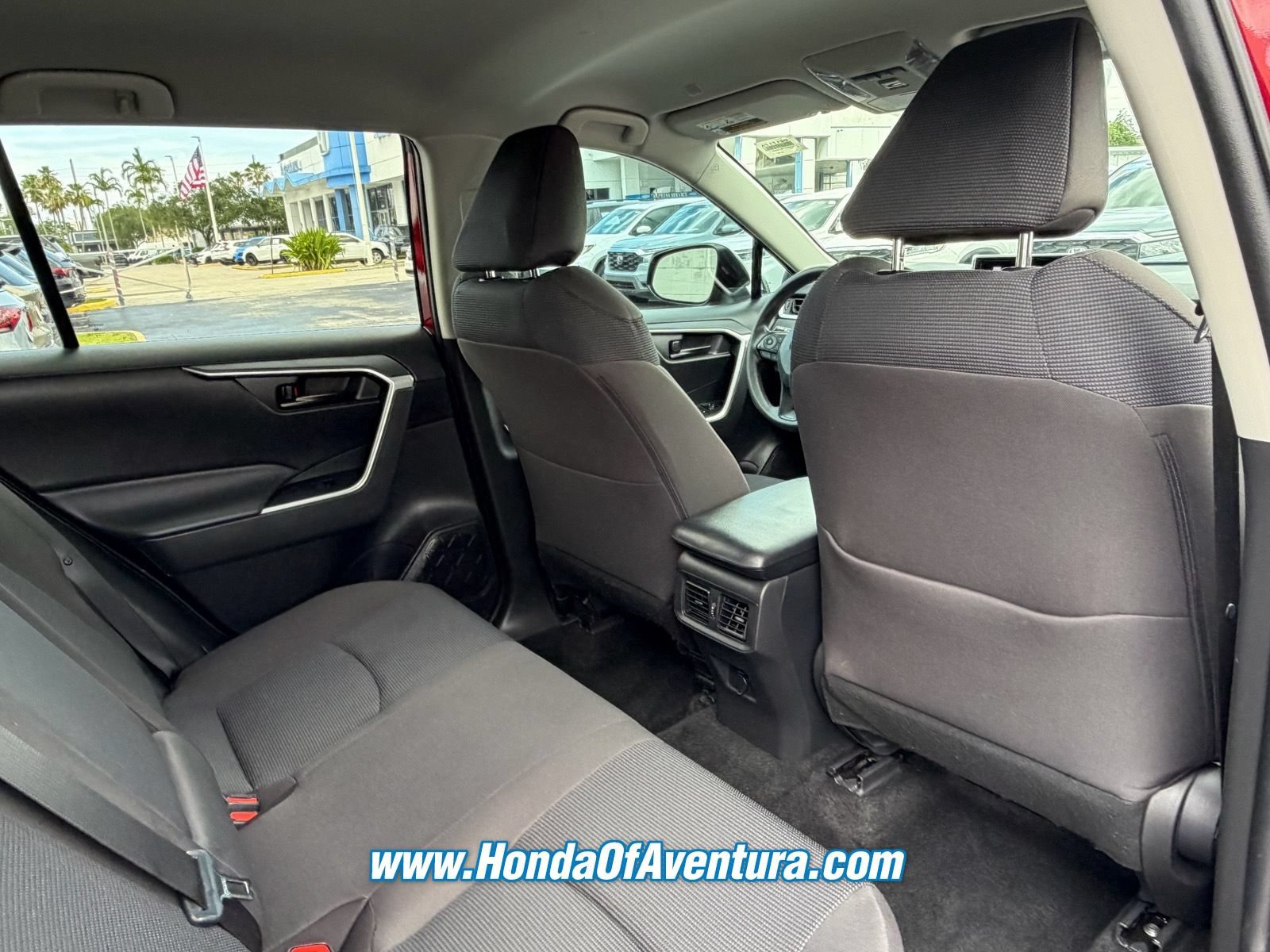 Used 2024 Toyota RAV4 LE AWD/4WD image 14