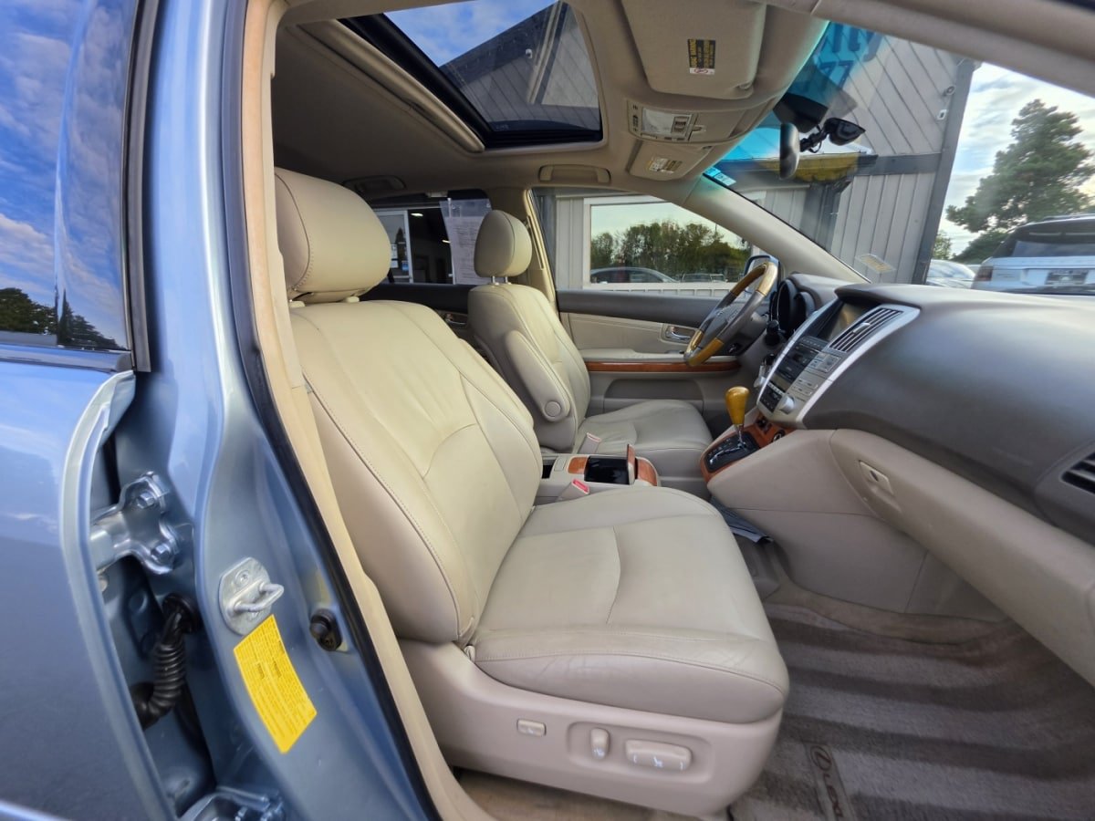 Used 2006 Lexus RX 330 w/ Premium Plus Pkg FWD image 11