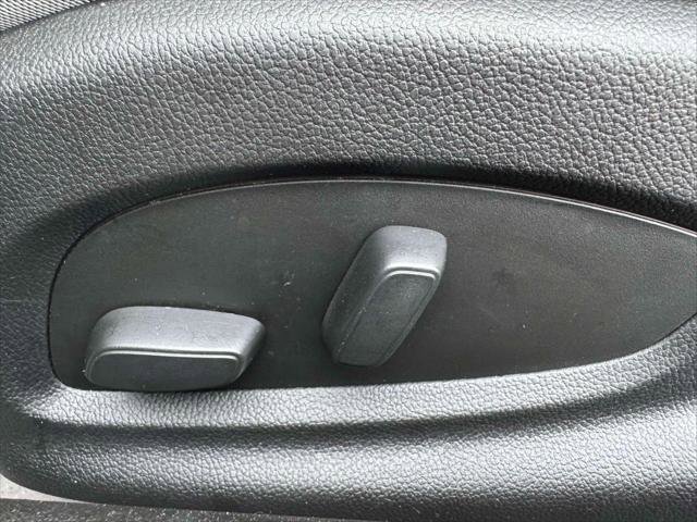 Used 2023 Chevrolet Camaro LT w/ Technology Package image 13