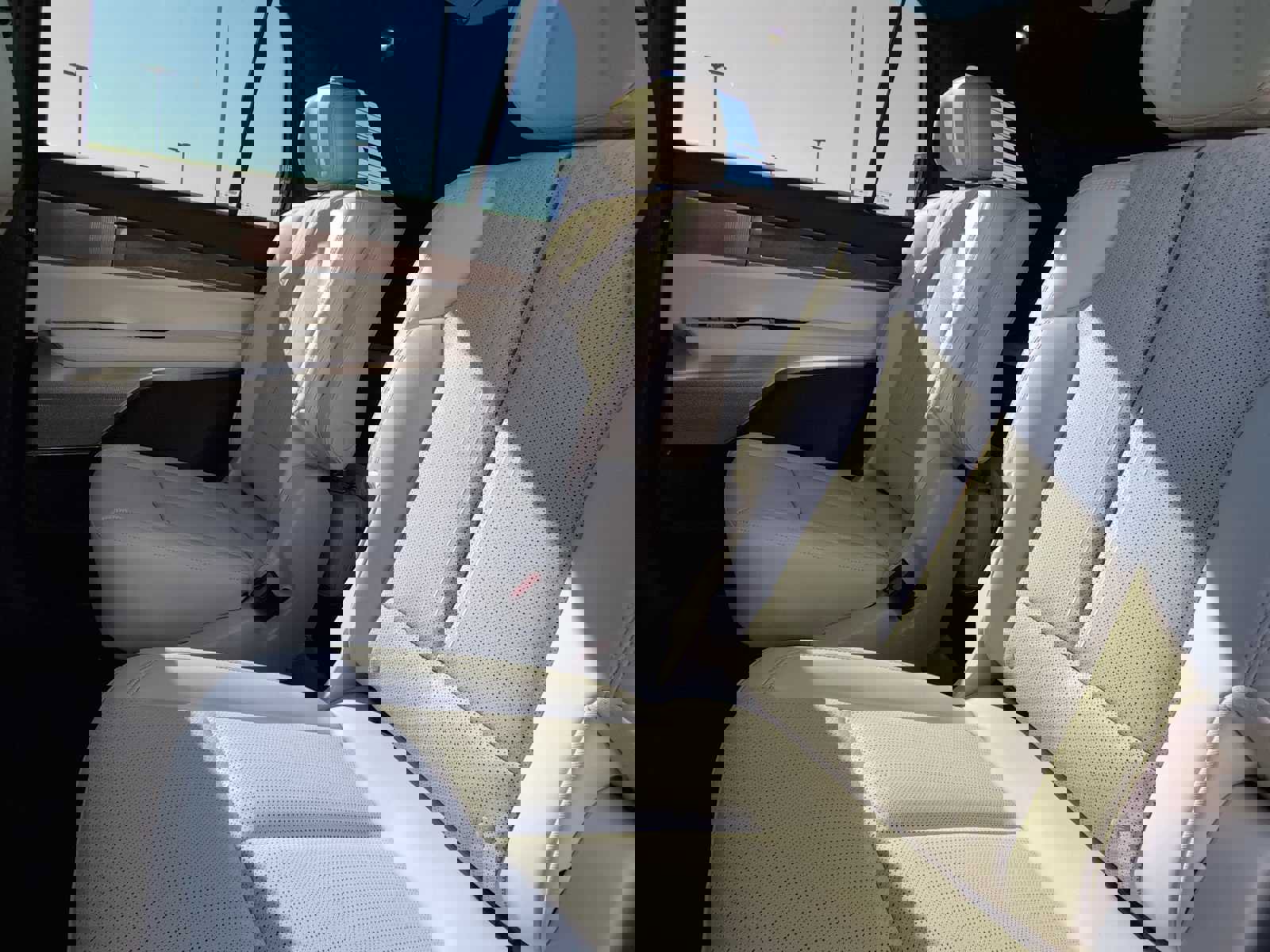 New 2026 Cadillac Vistiq Sport image 25