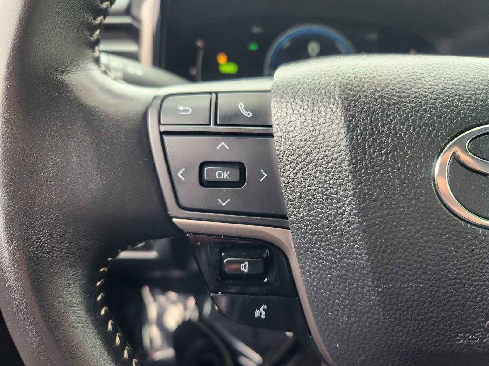 Used 2025 Toyota Camry SE image 19