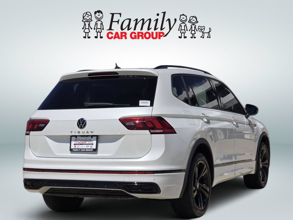 Used 2023 Volkswagen Tiguan SE R-Line FWD image 4