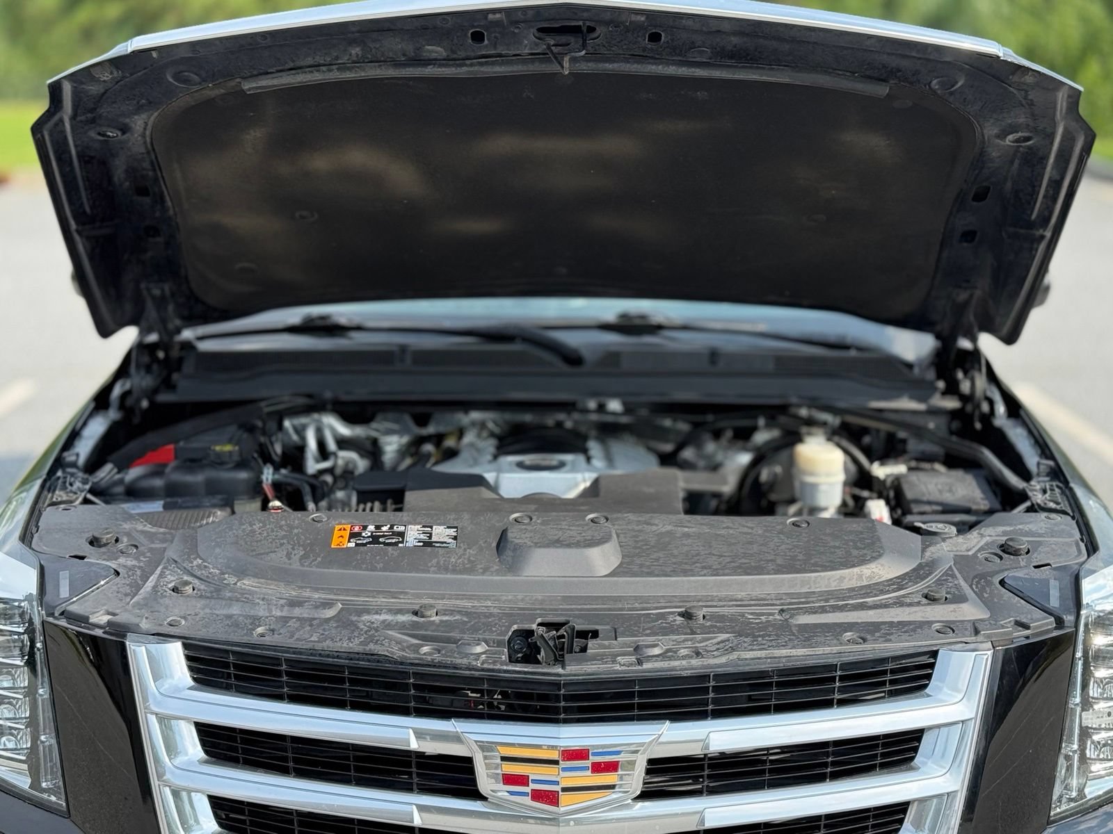 Used 2018 Cadillac Escalade Premium Luxury RWD image 50