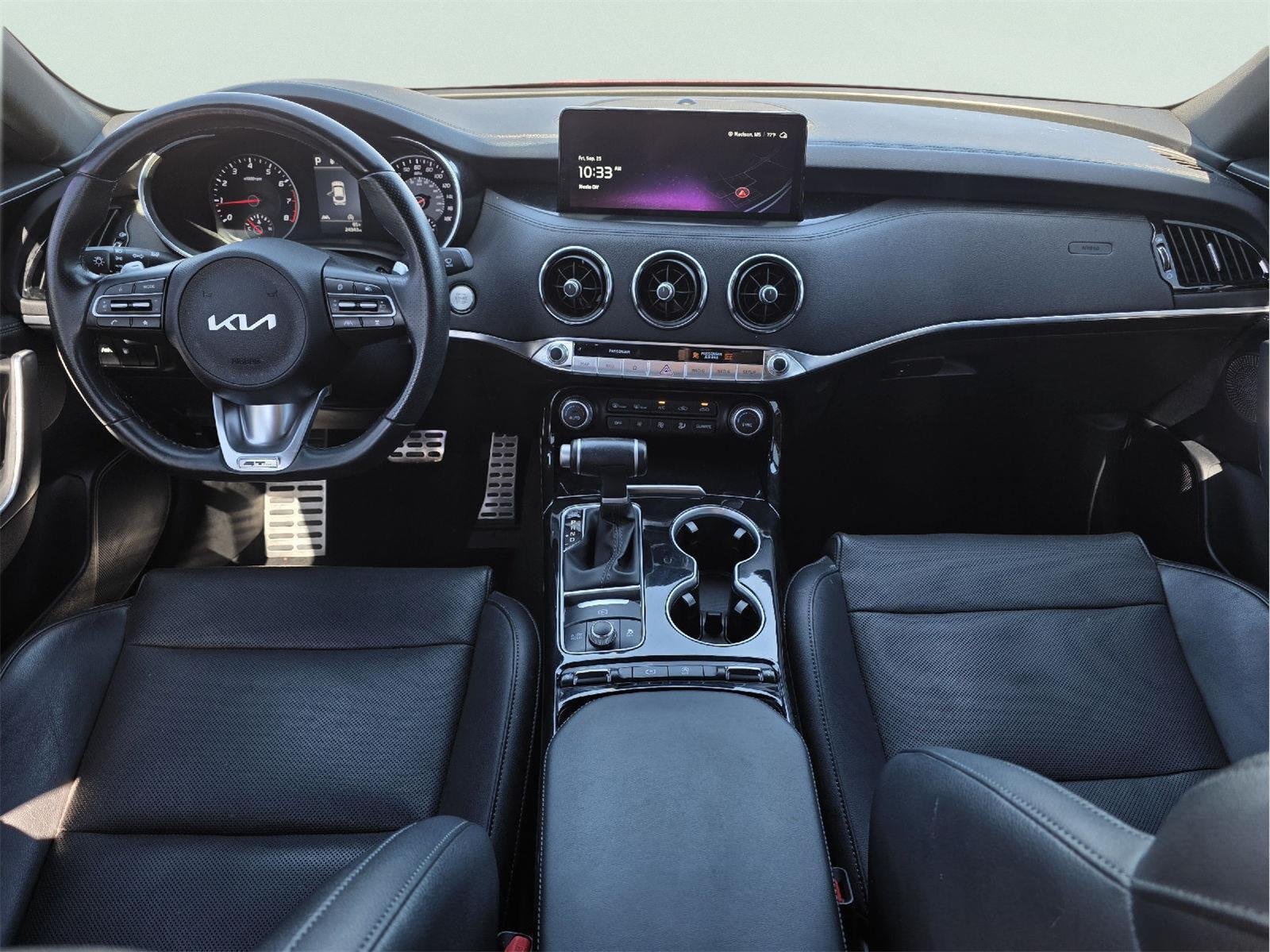 Used 2023 Kia Stinger GT-Line w/ Sun & Sound Package RWD image 9