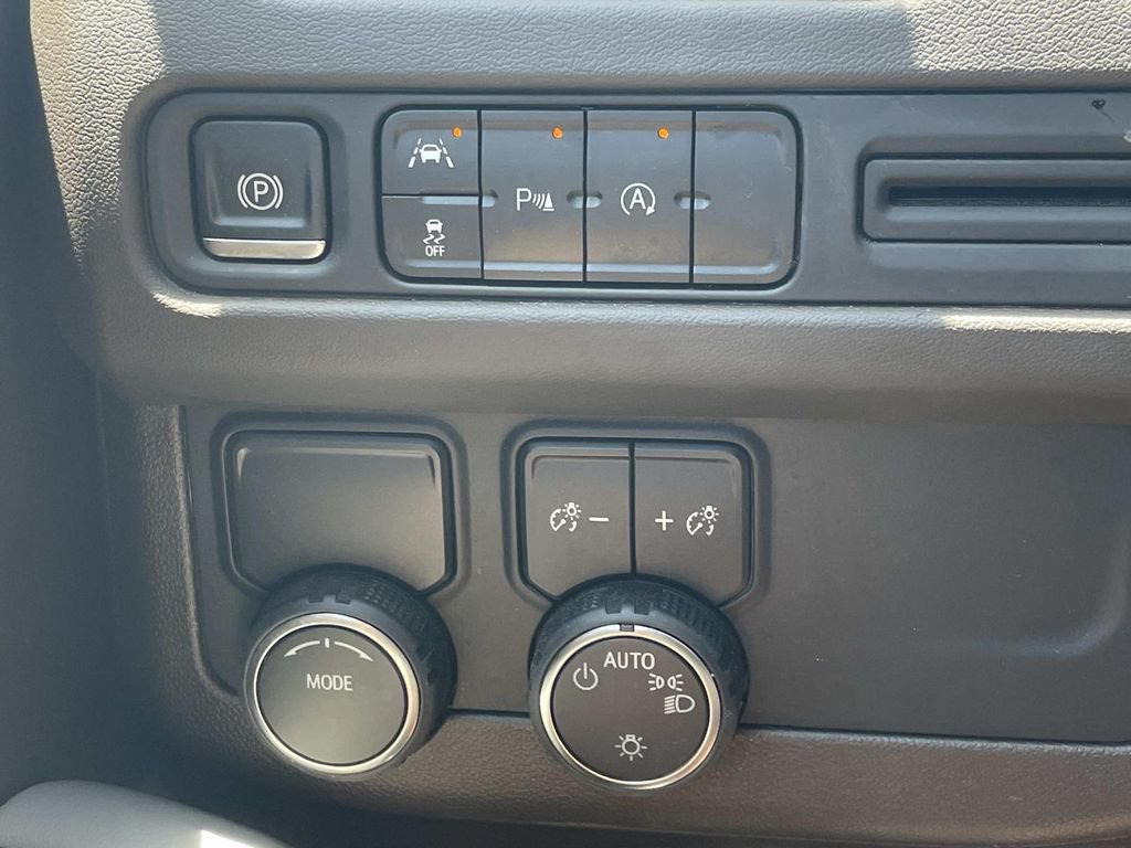 Used 2024 Chevrolet Tahoe LT RWD image 28