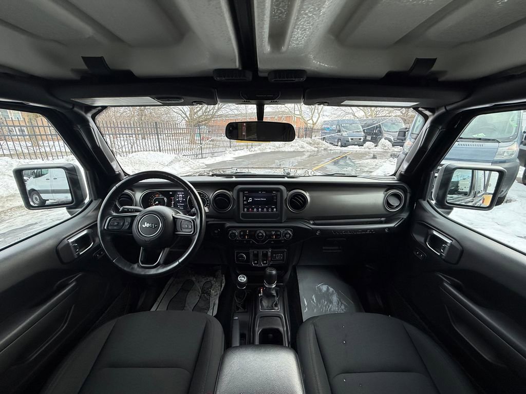 Used 2022 Jeep Wrangler Sport S image 13