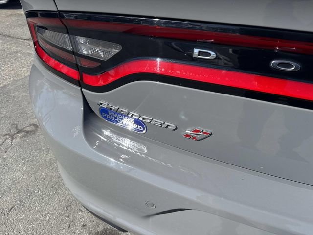 Used 2019 Dodge Charger SXT image 6