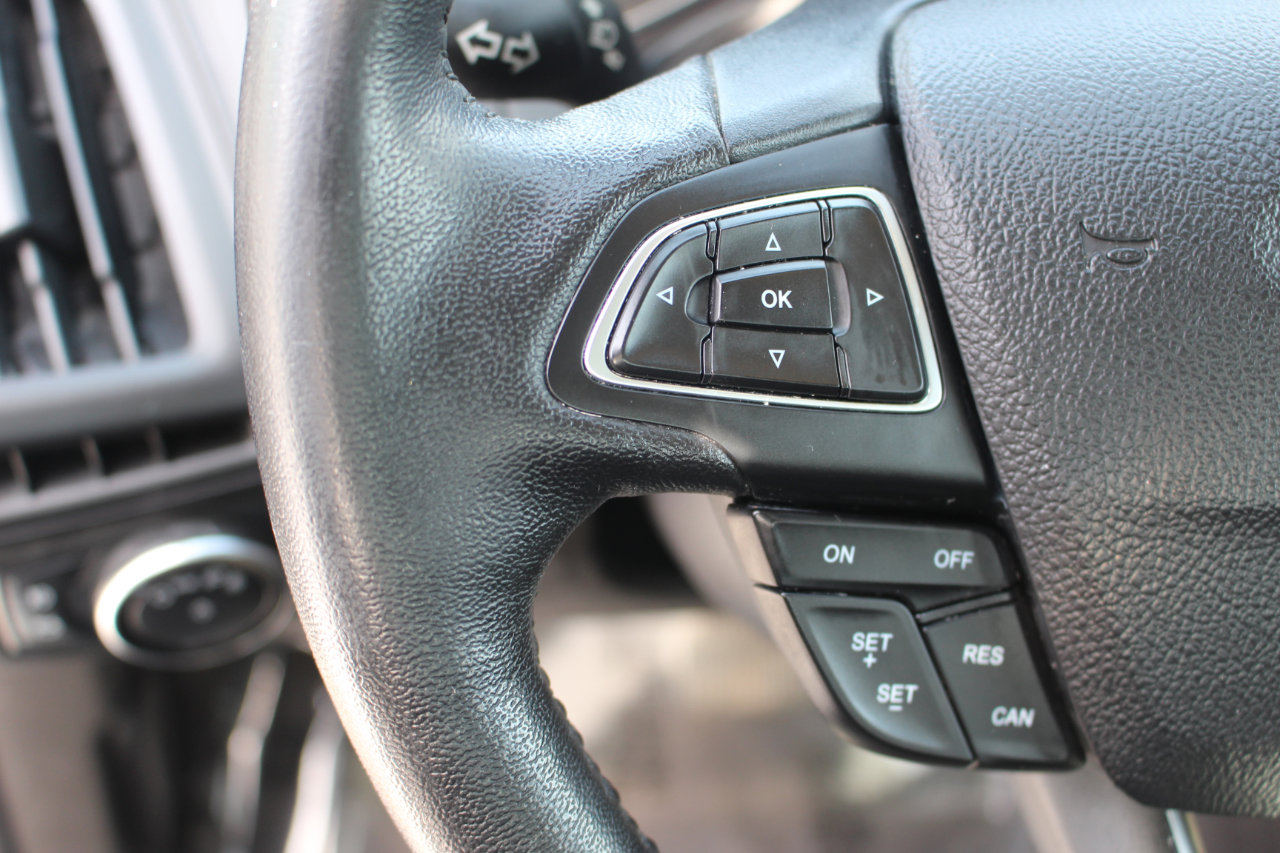 Used 2016 Ford Focus SE w/ Equipment Group 201A image 19