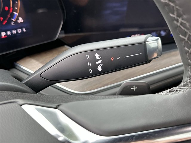 Used 2025 Chevrolet Suburban High Country w/ Sun And Tow Package image 32