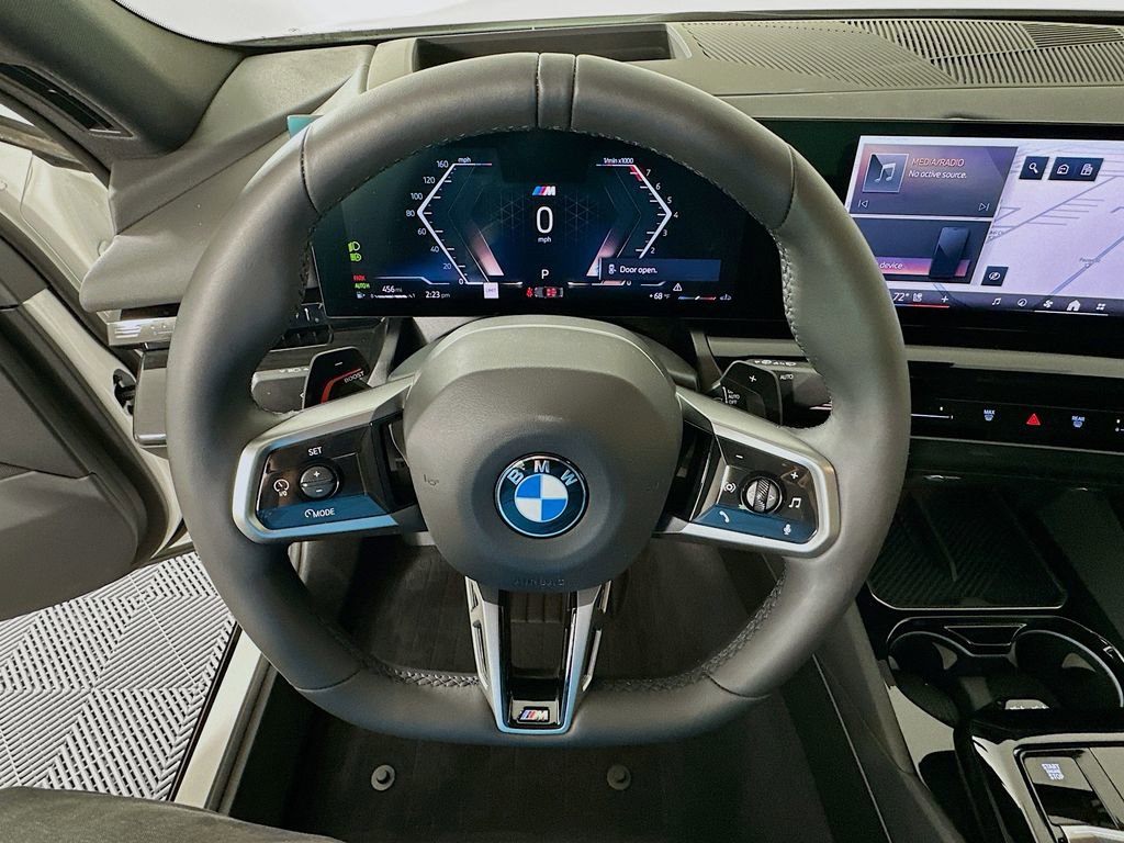 Used 2025 BMW 530i w/ M Sport Package image 11