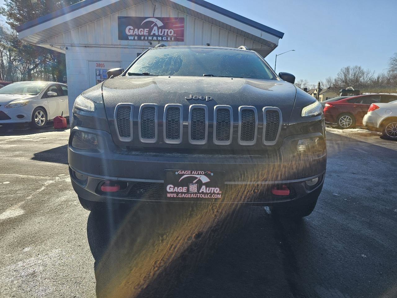 Used 2016 Jeep Cherokee Trailhawk w/ Comfort/Convenience Group image 3