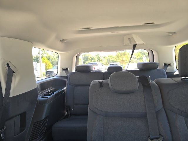 Used 2025 Ford Expedition Active RWD image 18