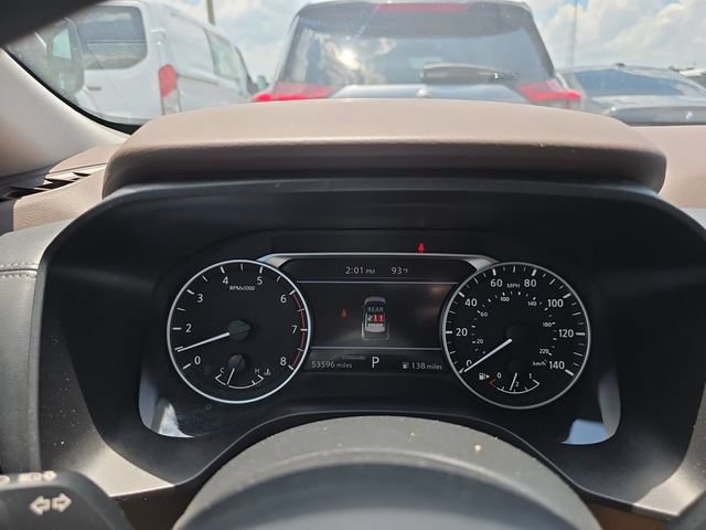 Used 2023 Nissan Rogue S FWD image 11