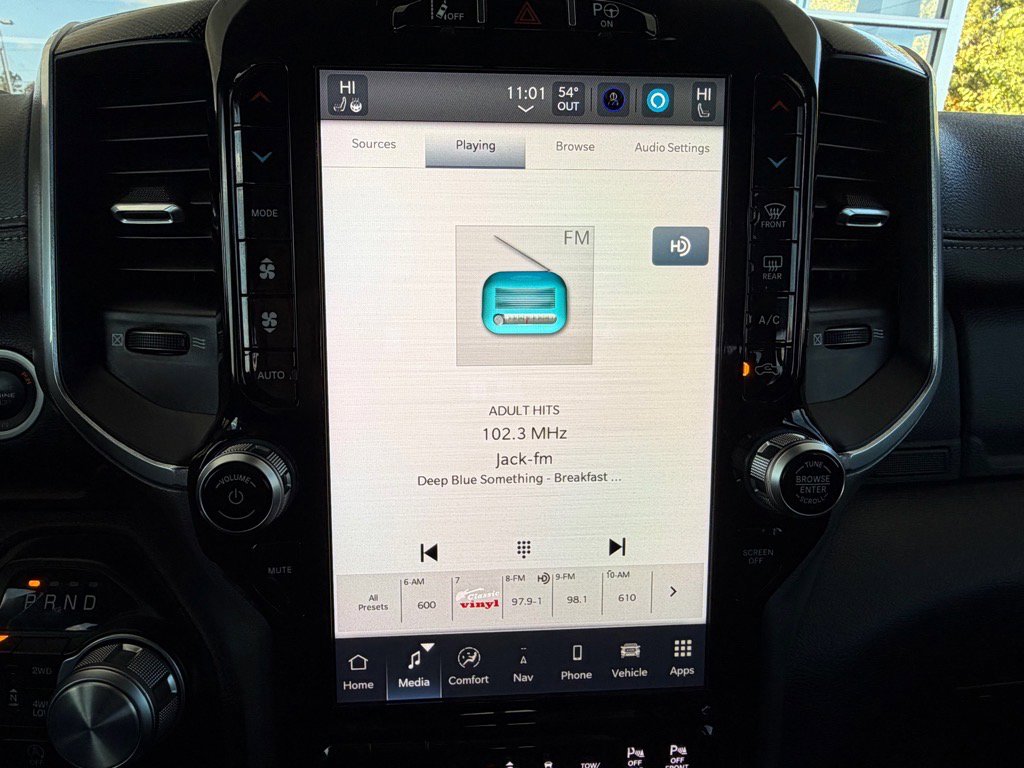 Used 2022 RAM 1500 Laramie image 34