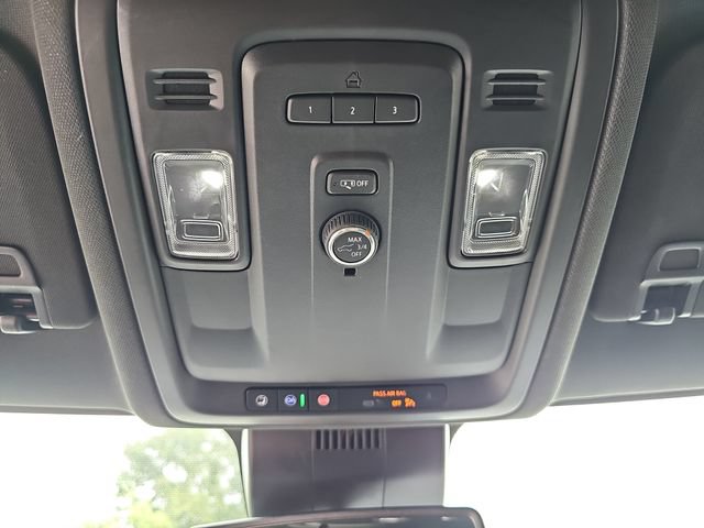 Used 2023 GMC Yukon SLT RWD image 35
