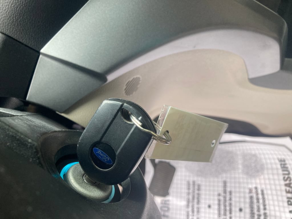 Used 2018 Ford Escape SEL AWD/4WD image 36