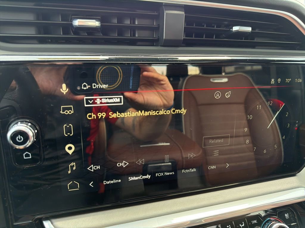 Used 2024 GMC Sierra 2500 Denali Ultimate w/ Snow Plow Prep/Camper Package AWD/4WD image 17