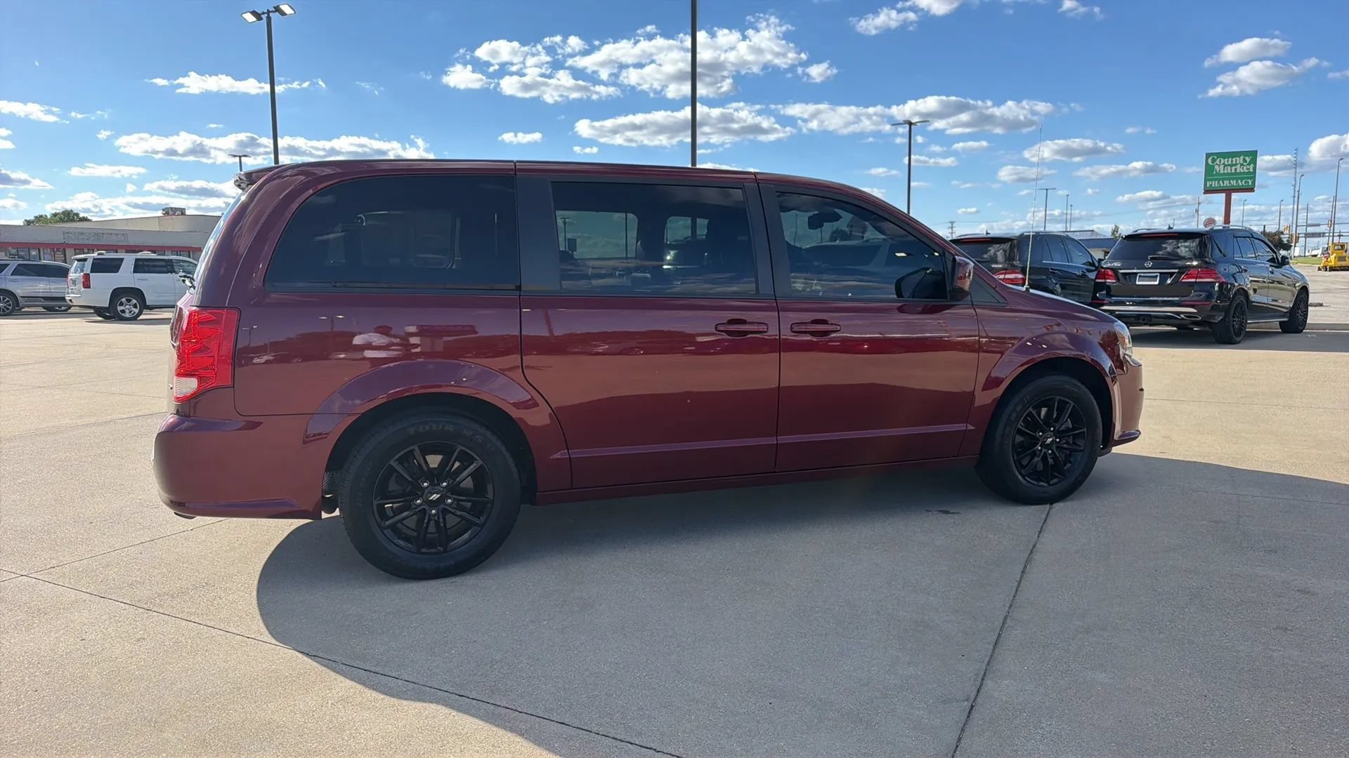 Used 2020 Dodge Grand Caravan GT FWD image 23