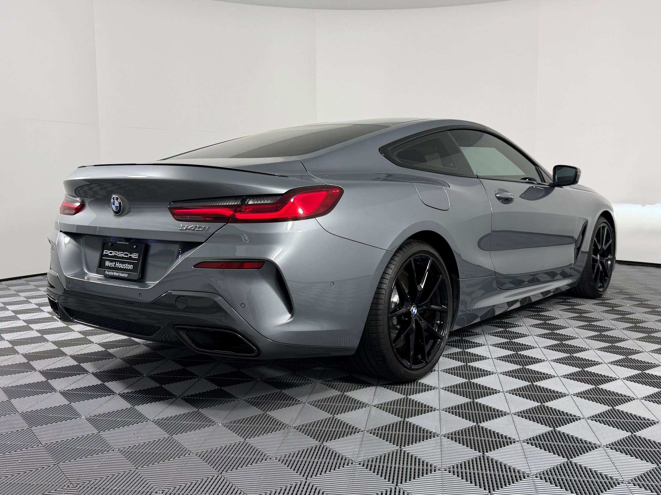Used 2024 BMW 840i Coupe image 9