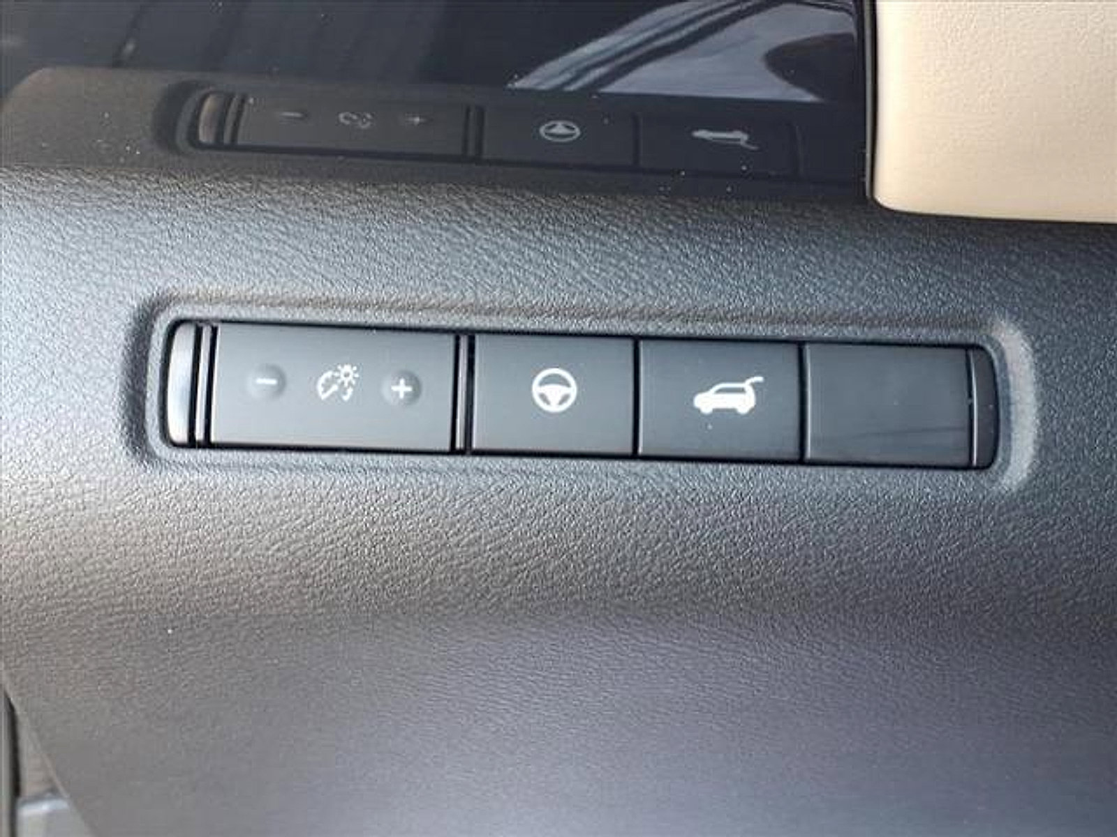 Certified 2022 Nissan Pathfinder SV w/ SV Premium Package image 29