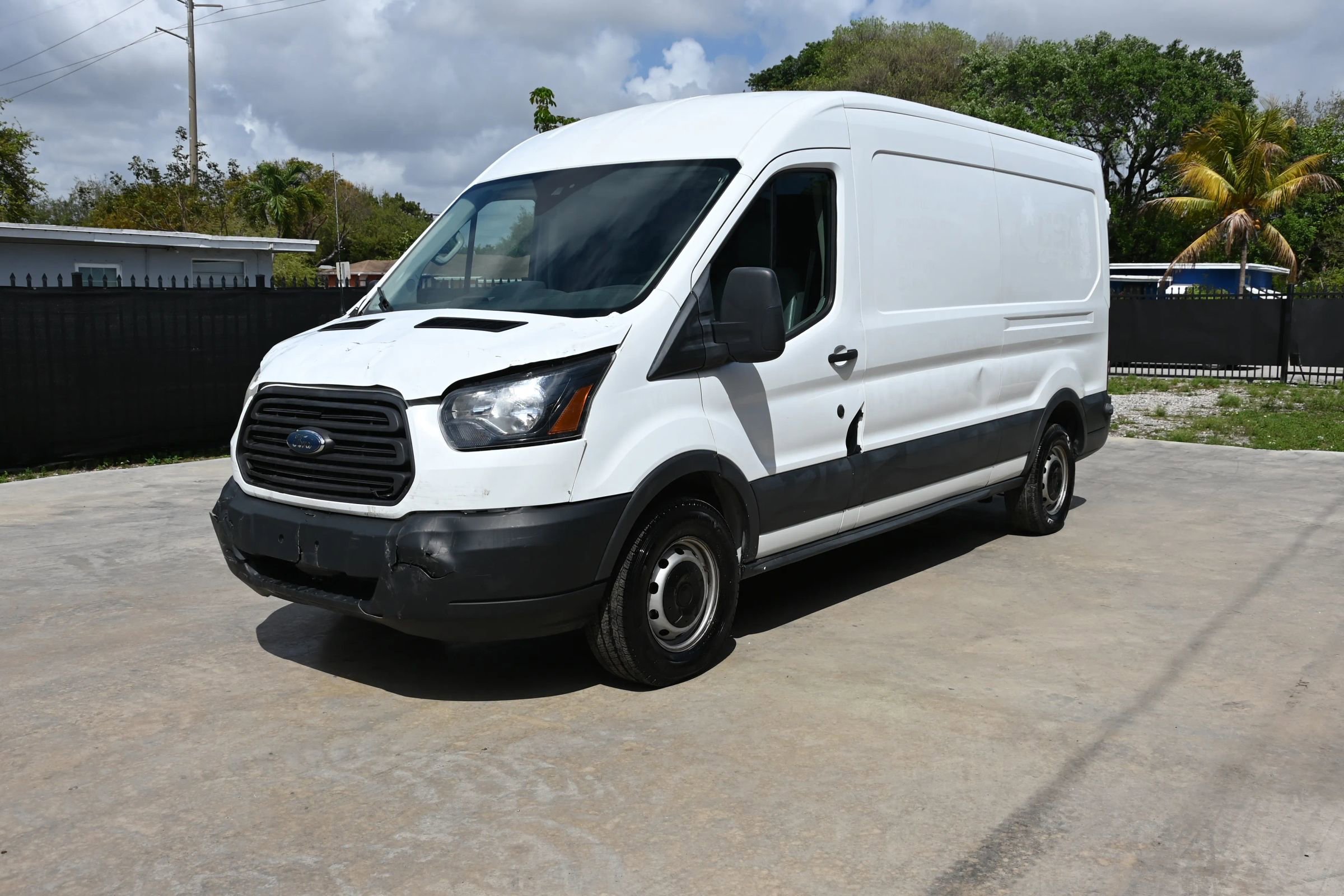 Used 2017 Ford Transit 150 148 Medium Roof video 1