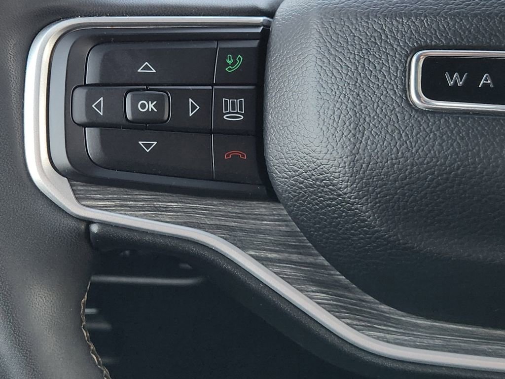 Used 2024 Jeep Wagoneer Series II w/ Flexible Seating Group image 28