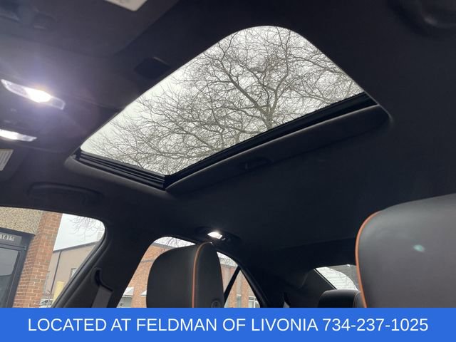 Used 2023 Cadillac CT4 V w/ Technology Package image 18