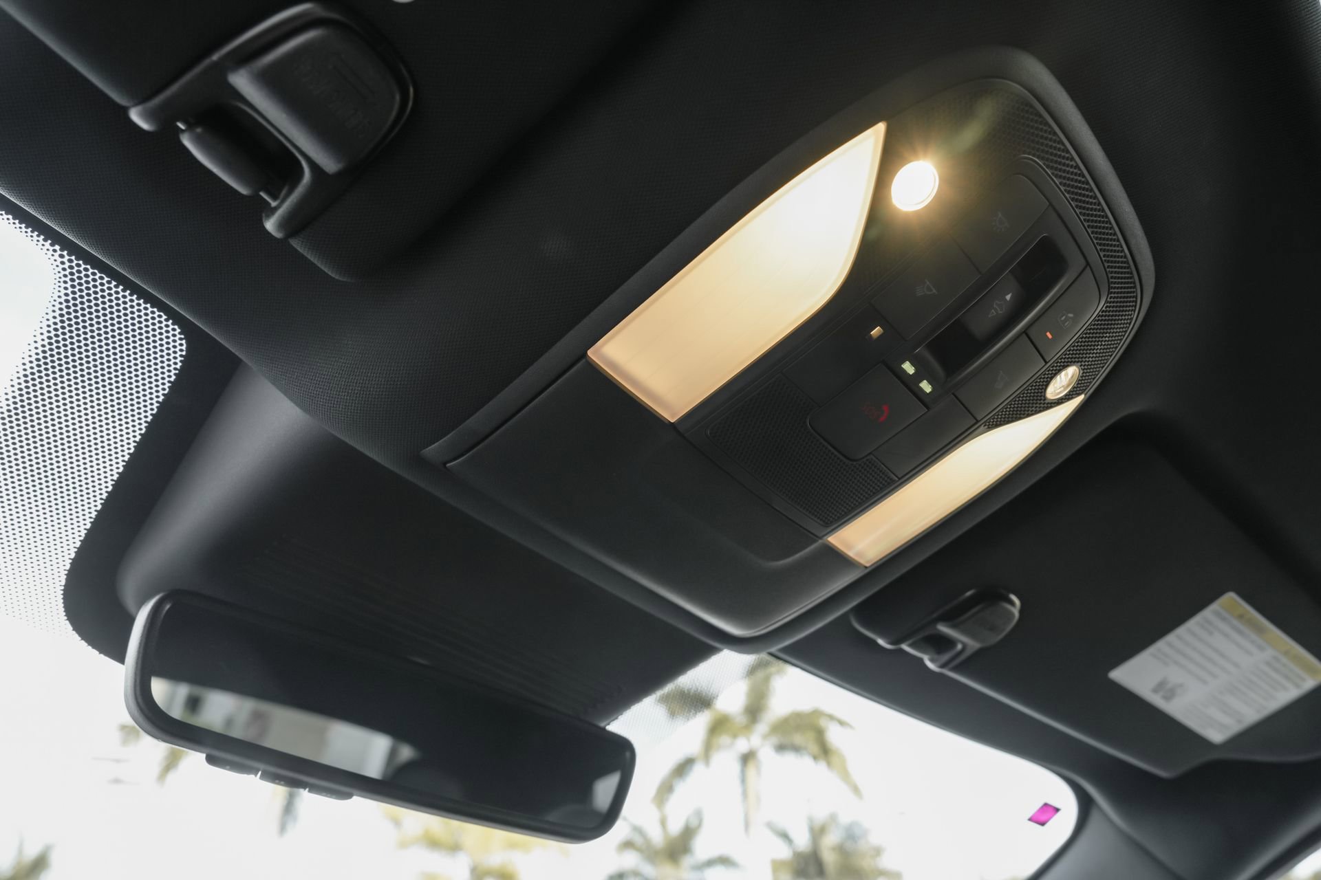 Used 2025 INFINITI QX55 Luxe w/ Accent Package image 16