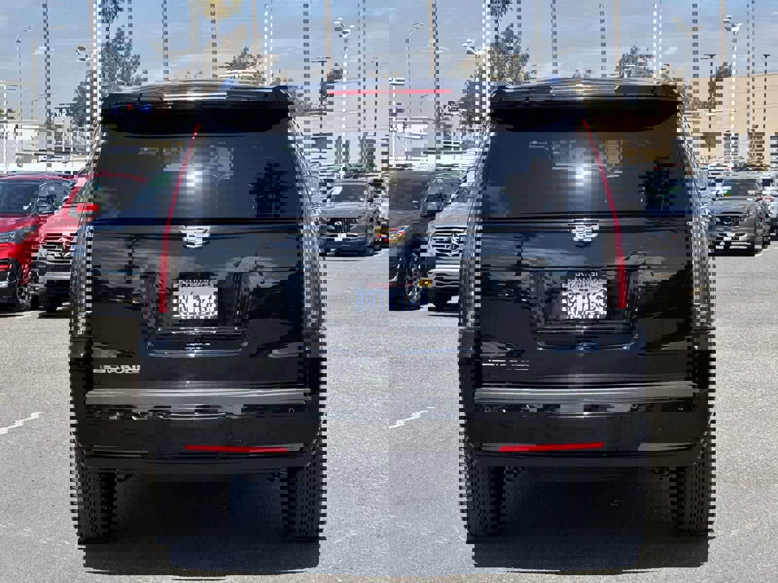 Used 2020 Cadillac Escalade Platinum w/ Escalade Sport Edition image 4