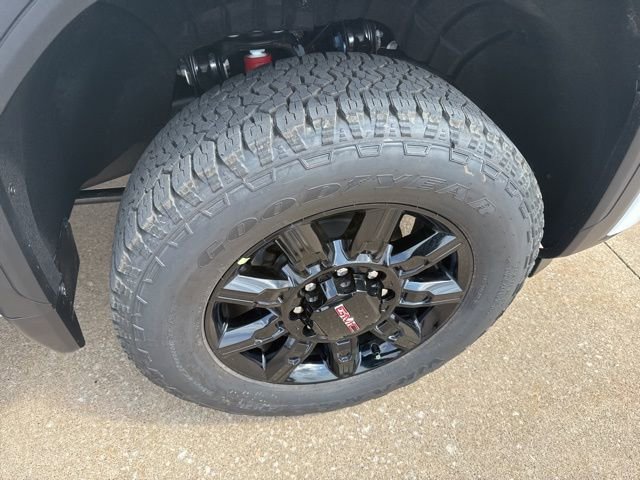 New 2026 GMC Sierra 2500 AT4 image 61