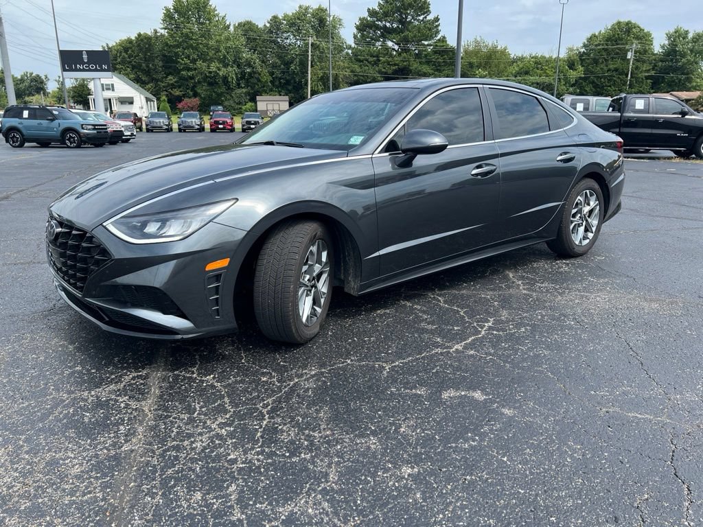 Used 2023 Hyundai Sonata SEL w/ Convenience Package FWD image 6