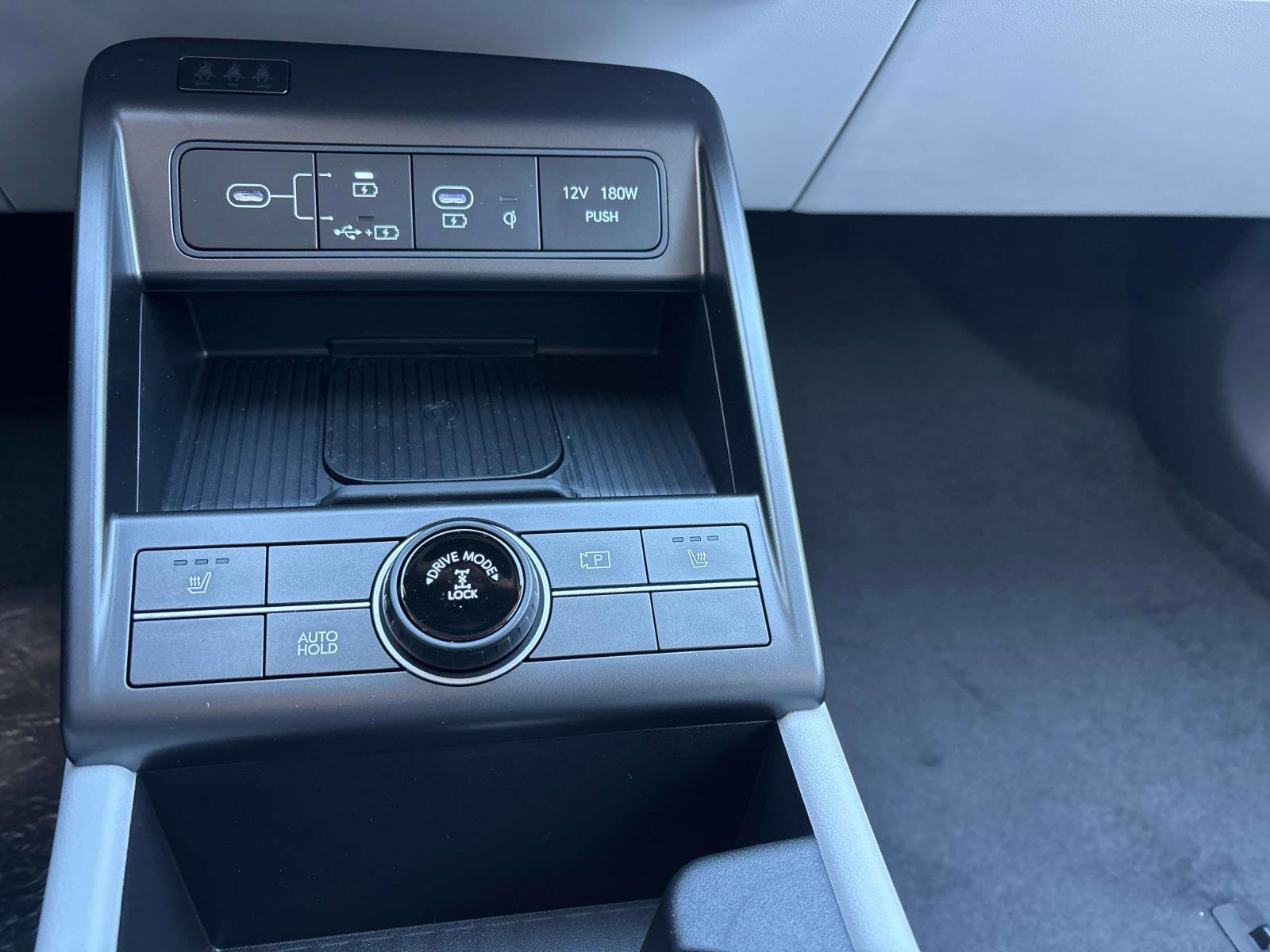 New 2026 Hyundai Kona SEL Premium image 9