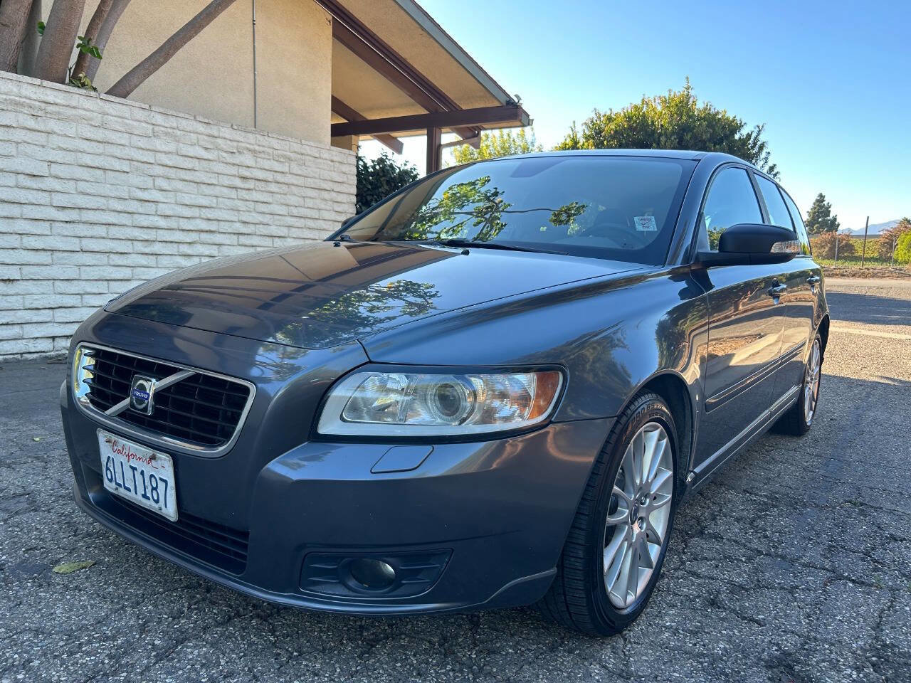 Used 2010 Volvo V50 2.4i