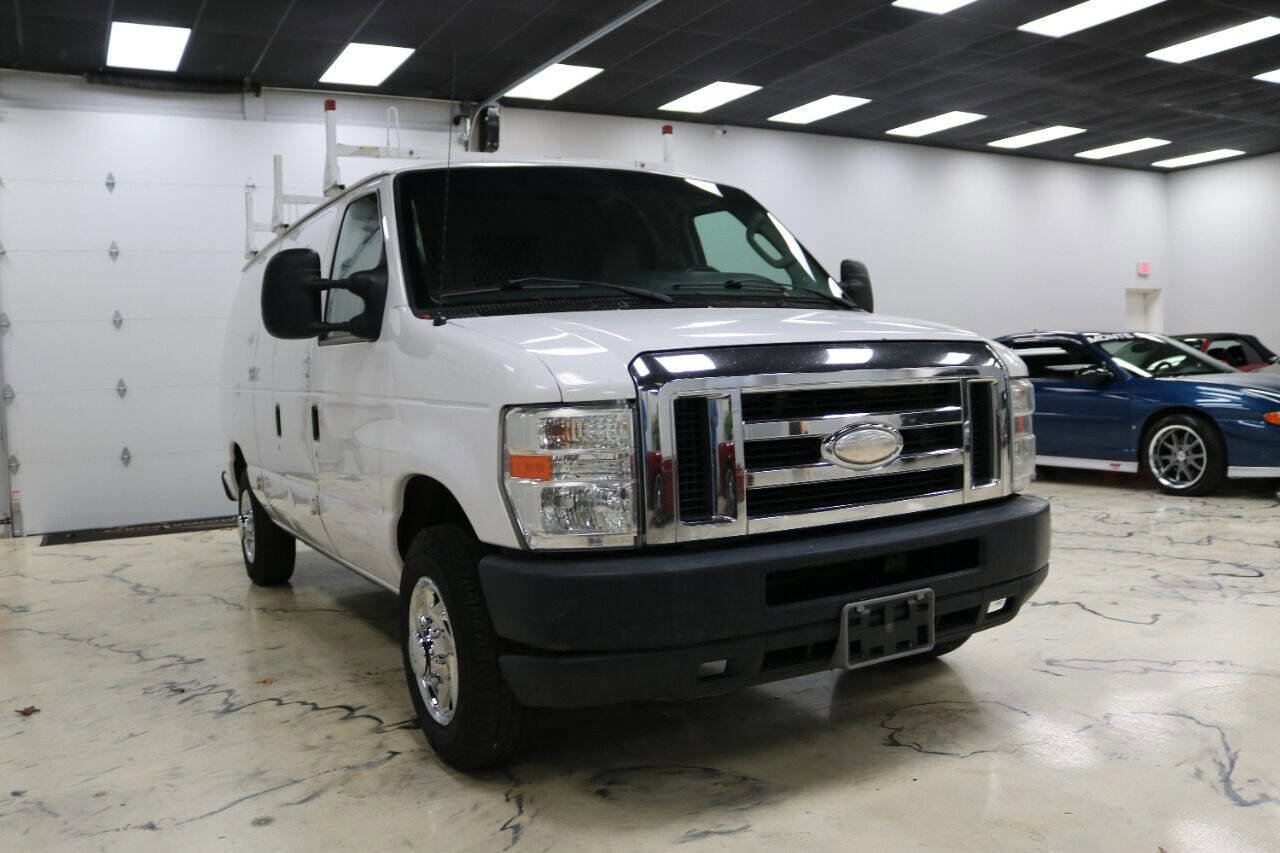 Used 2014 Ford E-150 and Econoline 150 w/ Power Group image 9