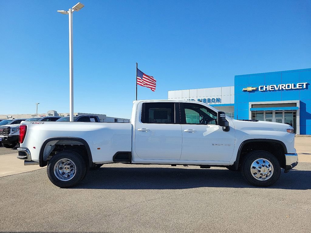 New 2026 Chevrolet Silverado 3500 LT w/ All Star Edition image 6