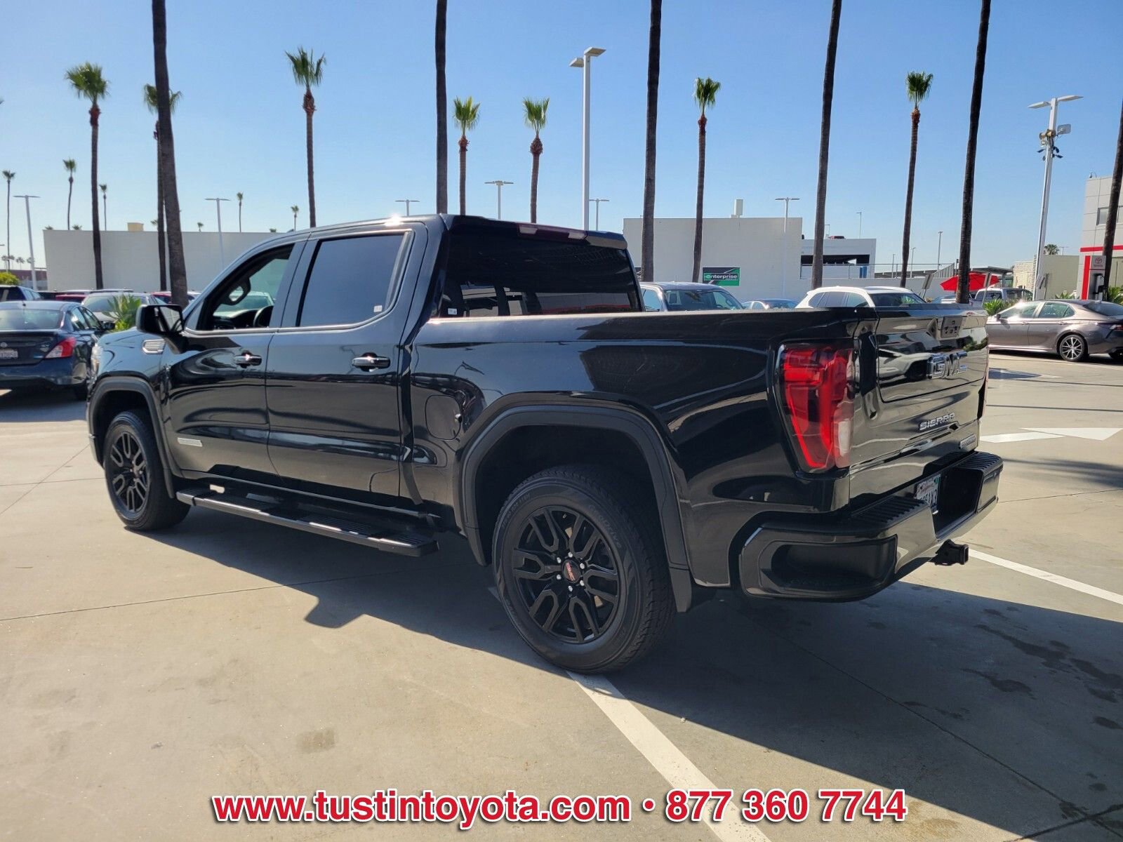 Used 2022 GMC Sierra 1500 Elevation w/ LPO, Elevation Black Package RWD image 6