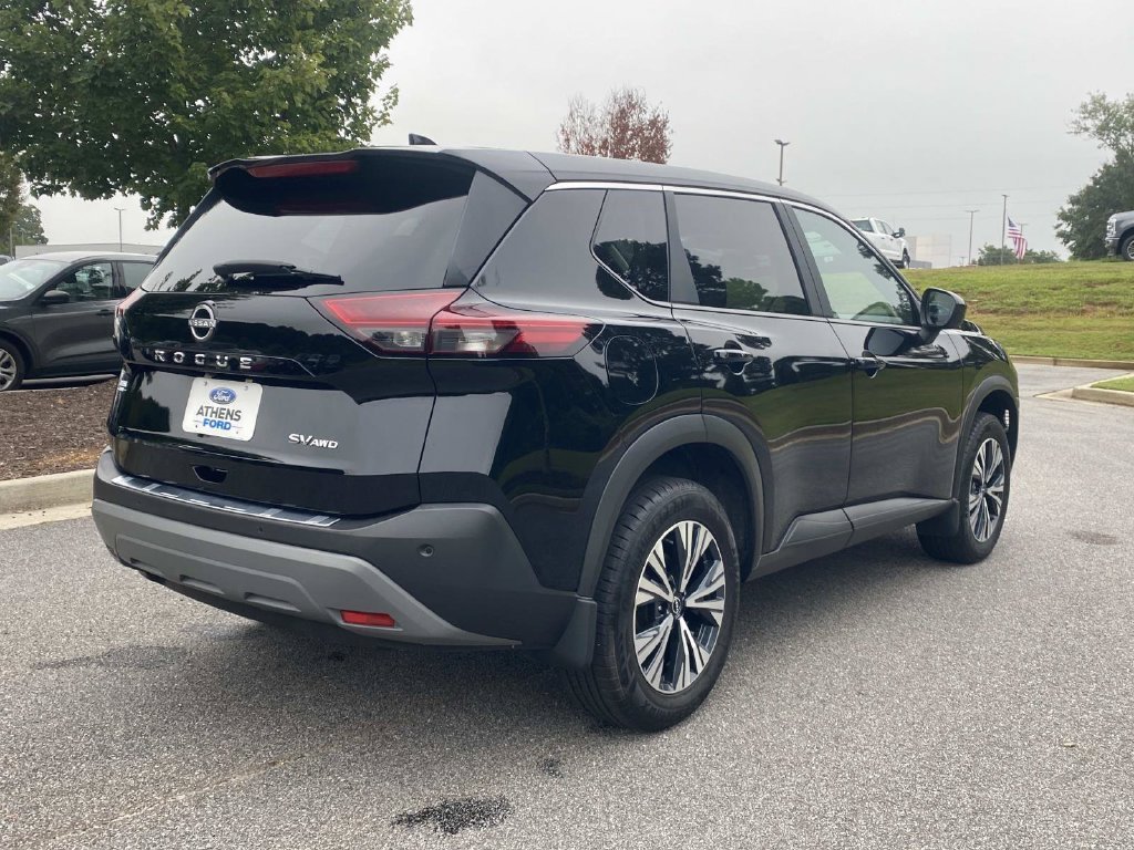 Used 2023 Nissan Rogue SV AWD/4WD image 3