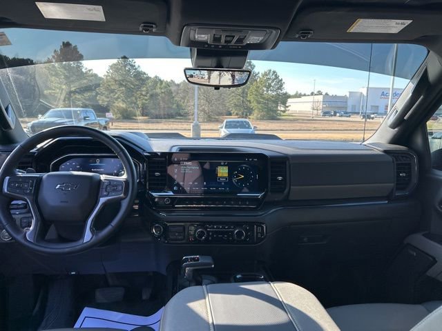 Used 2025 Chevrolet Silverado 1500 ZR2 w/ Technology Package AWD/4WD image 39
