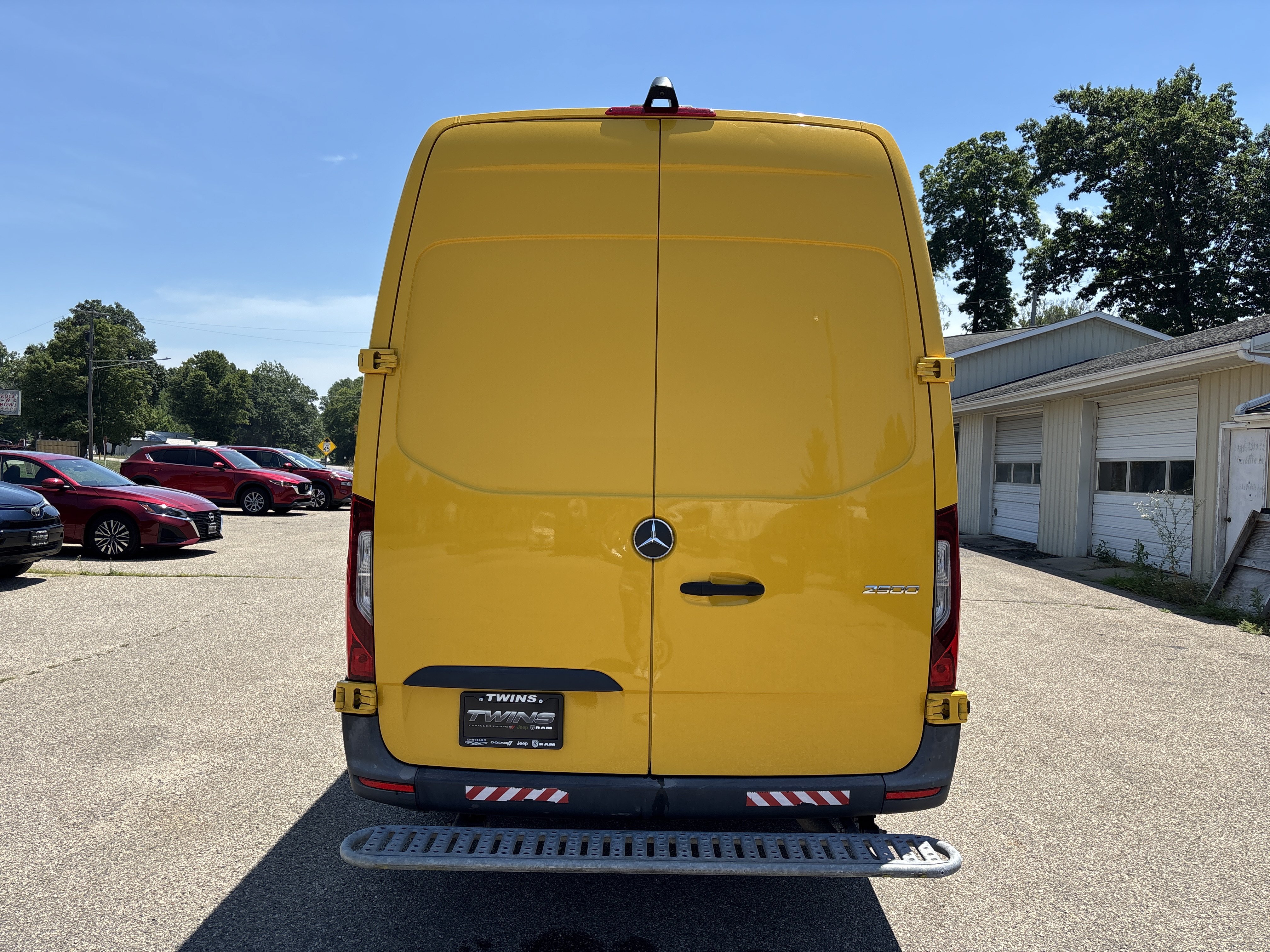 Used 2021 Mercedes-Benz Sprinter 2500 w/ Acoustic Package image 8