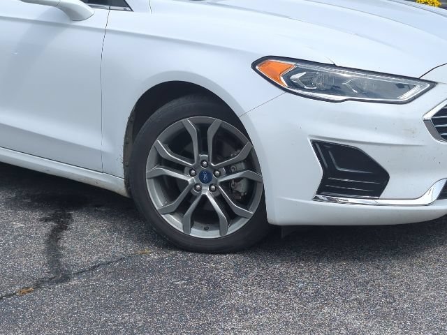 Used 2020 Ford Fusion SEL FWD image 2