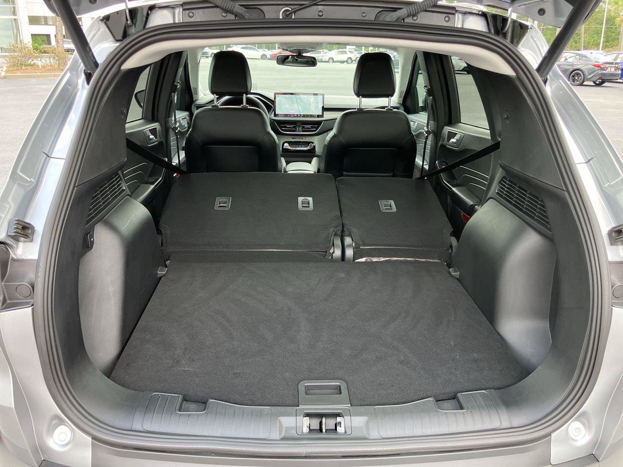 Used 2024 Ford Escape SE w/ PHEV Premium Package FWD image 31