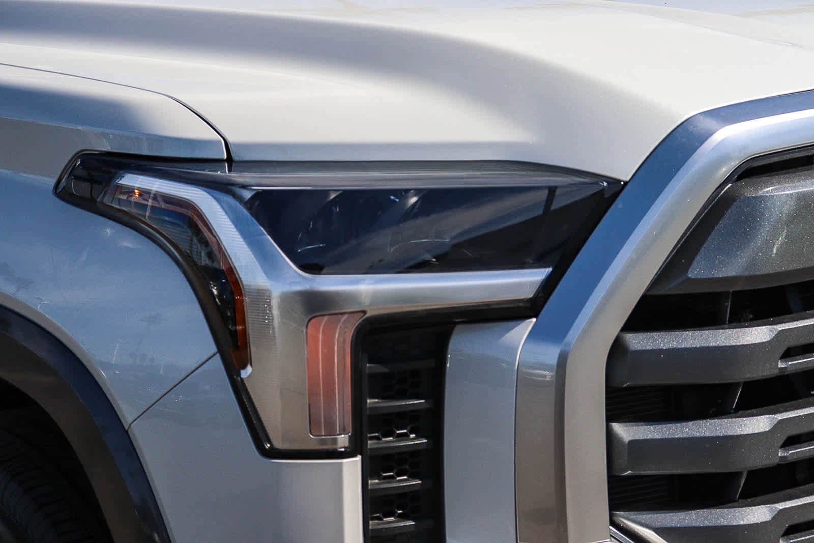 Used 2023 Toyota Tundra Limited image 4