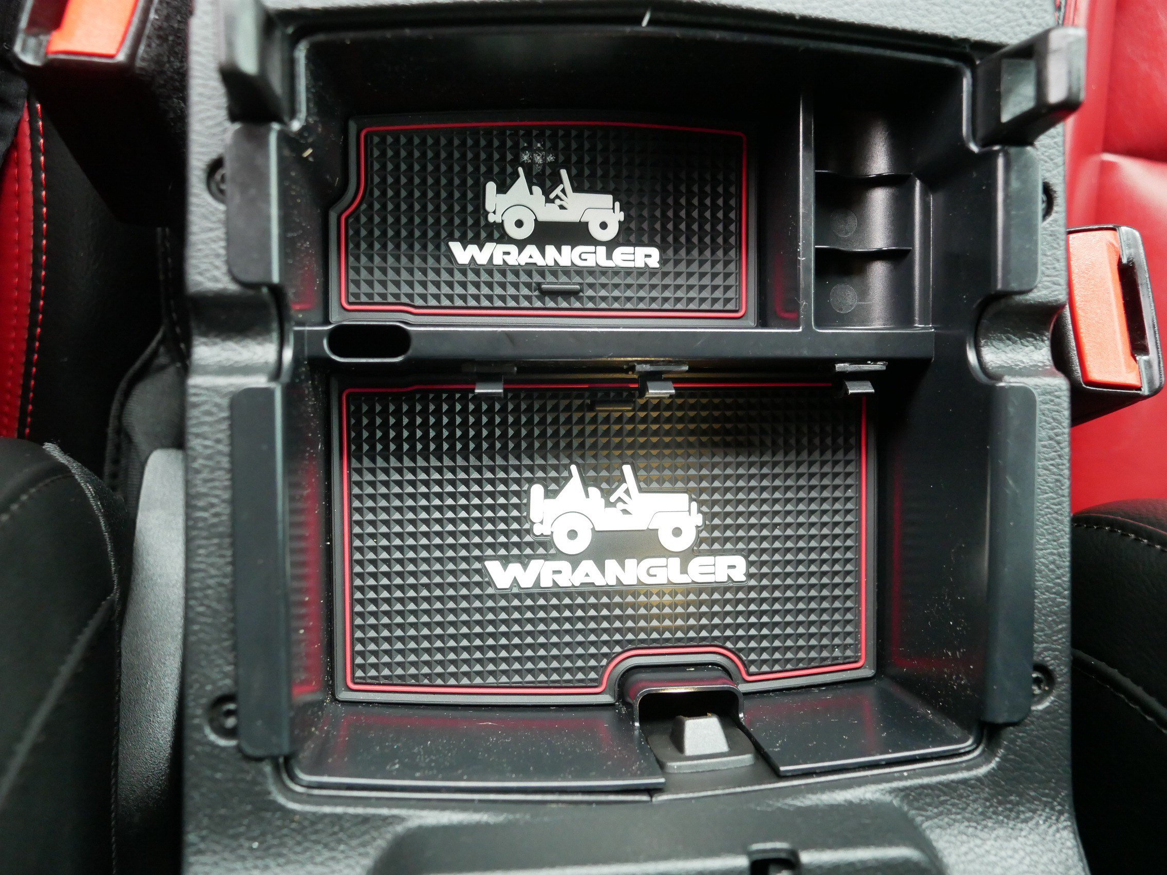 Used 2023 Jeep Wrangler Unlimited Rubicon 4xe AWD/4WD image 38