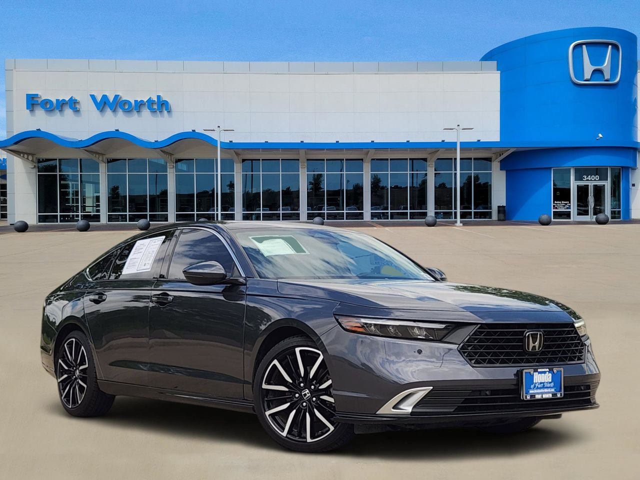 Used 2023 Honda Accord Touring image 1