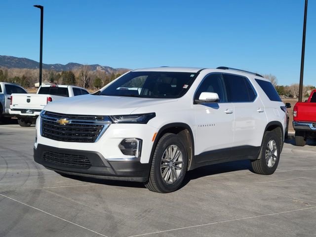 Used 2023 Chevrolet Traverse LT image 1