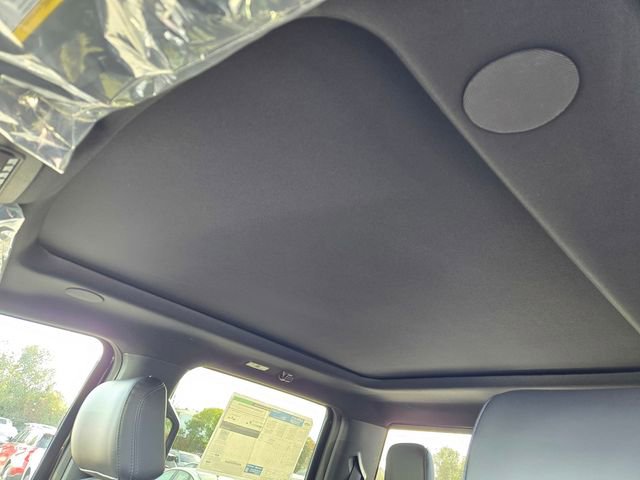 New 2026 Ford F350 Platinum w/ Tremor Off-Road Package image 18